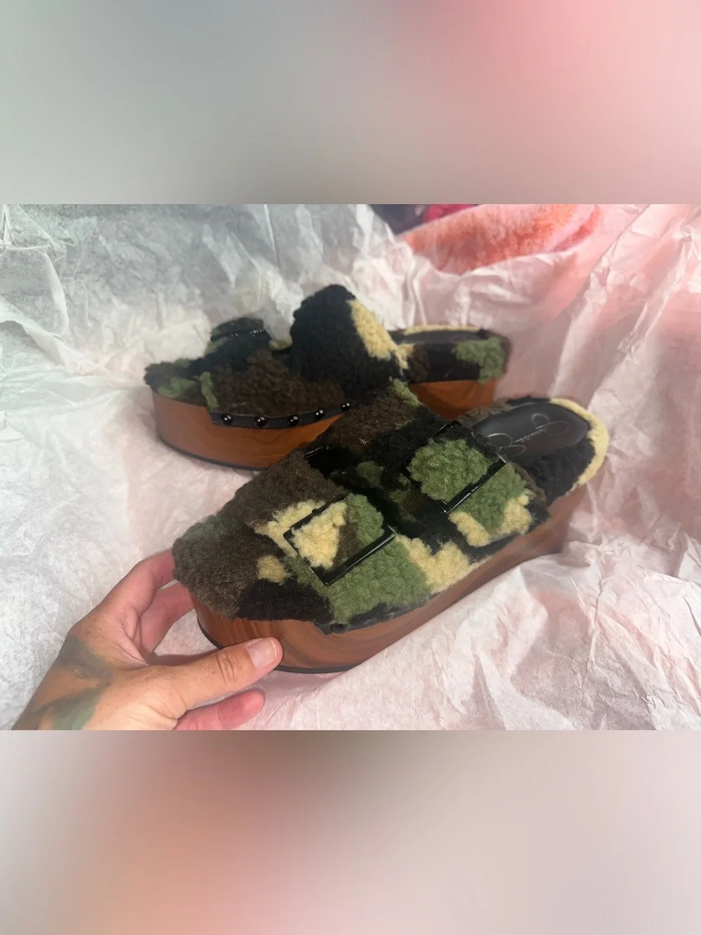 NWOB JESSICA SIMPSON Cyriss Faux Shearling Platform Slide Sandal -Camo